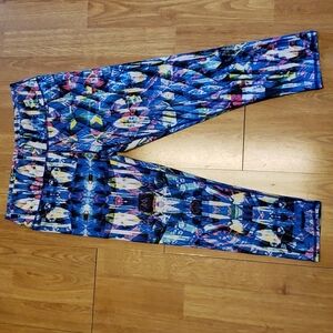 Fabletics wild pattern cropped legging size medium